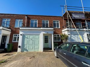 Photo 9- click for photo gallery